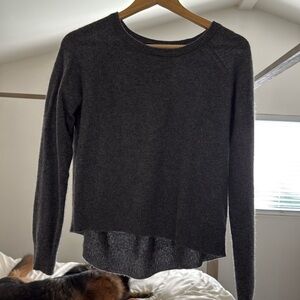 Aqua 100% Cashmere Grey Sweater Medium